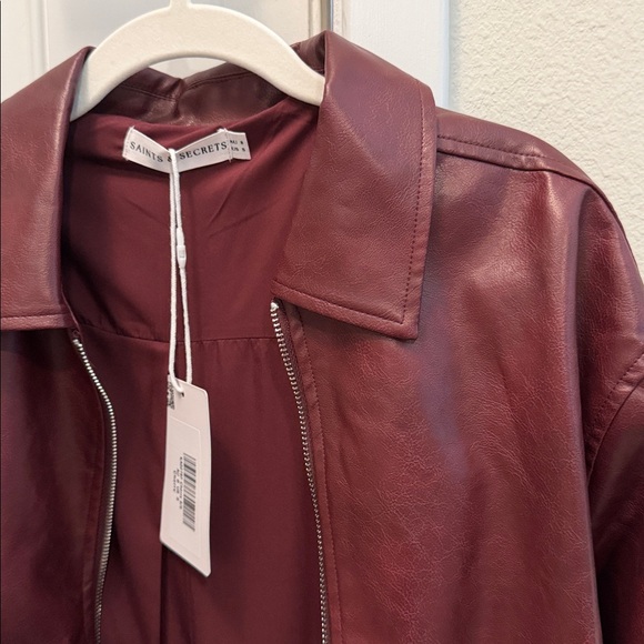 These Three Boutique Marleigh Faux Leather Jacket Cherry Small SOLD OUT - Picture 9 of 13
